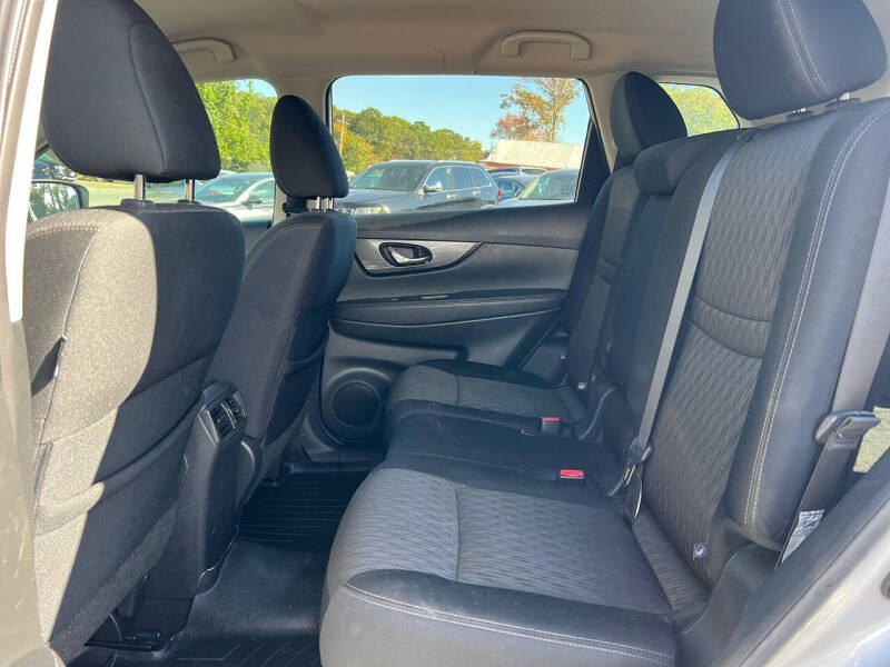 2017 Nissan Rogue SV