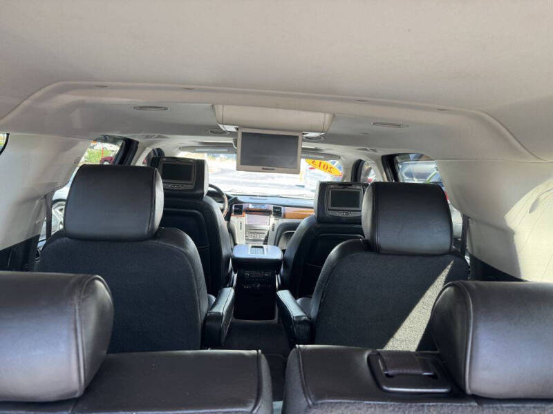 2013 Cadillac Escalade ESV Platinum Edition