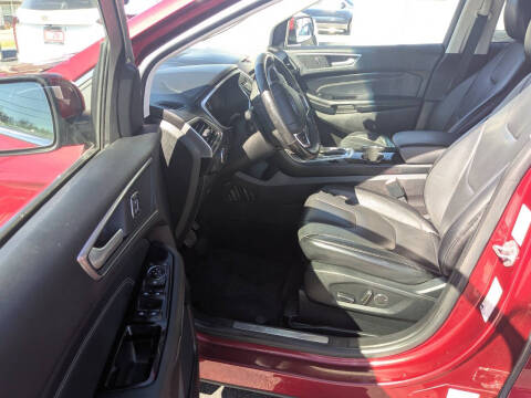 2017 Ford Edge Titanium