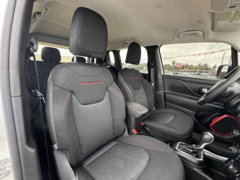 2023 Jeep Renegade Trailhawk