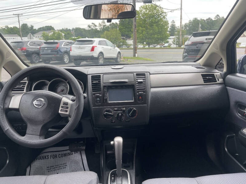 2008 Nissan Versa 1.8 SL