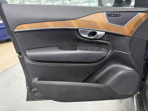 2024 Volvo XC90 B5 Plus Bright Theme