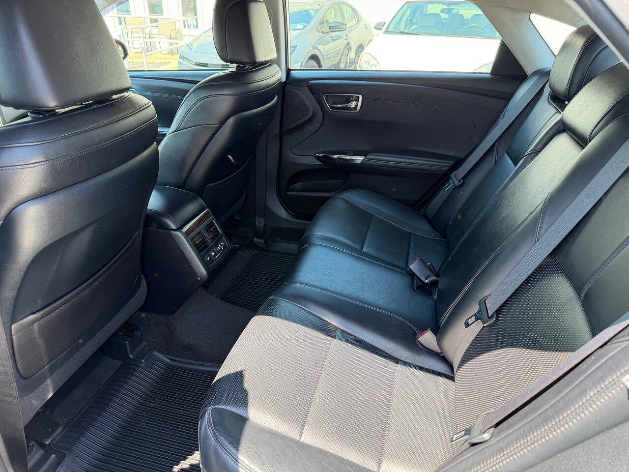 2013 Toyota Avalon 14