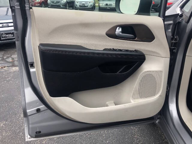 2017 Chrysler Pacifica Touring