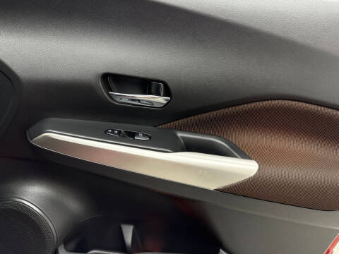 2018 Nissan Kicks SR