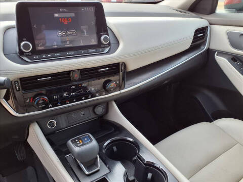 2021 Nissan Rogue SL