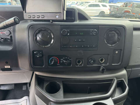 2013 Ford E-Series E-150