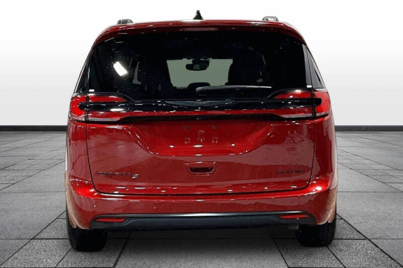 2025 Chrysler Pacifica Limited