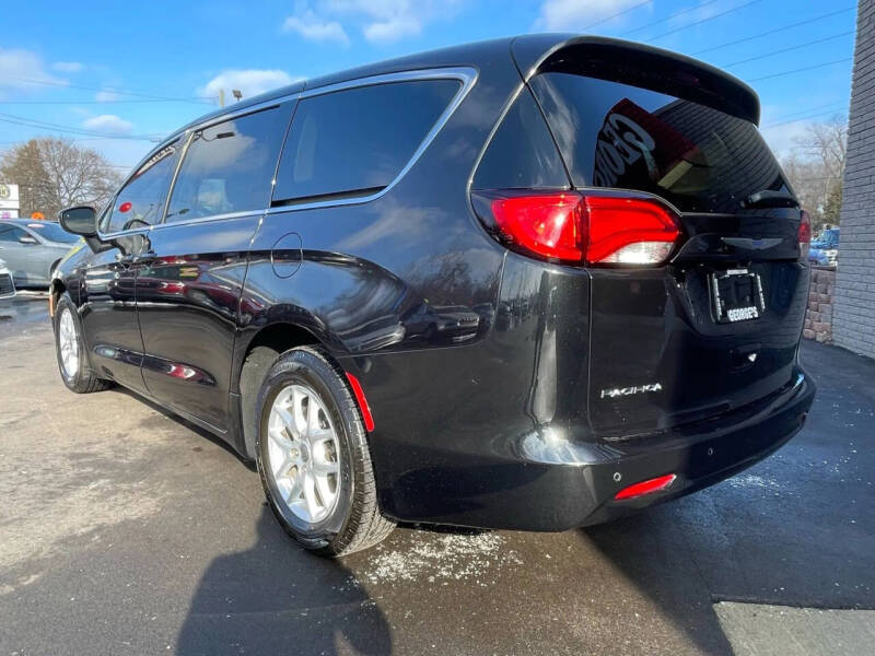 2019 Chrysler Pacifica Touring