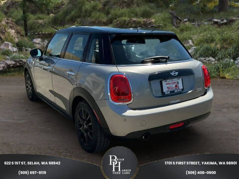 2017 MINI Hardtop 4 Door Cooper