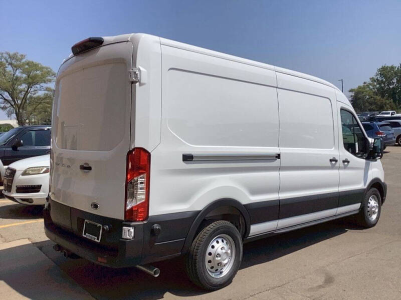 2025 Ford Transit 250