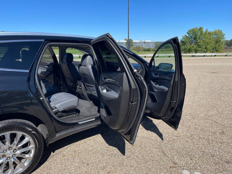 2018 Buick Enclave Premium photo 12