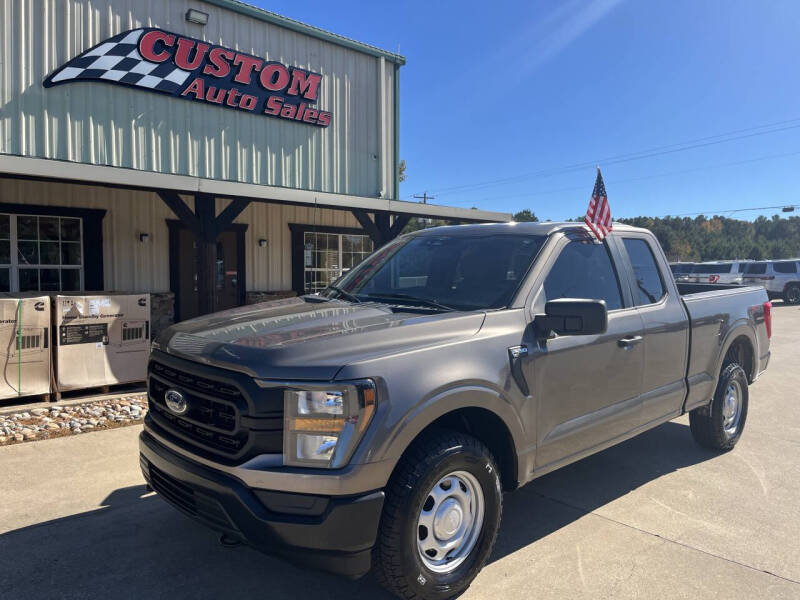 2023 Ford F-150 XL's photo