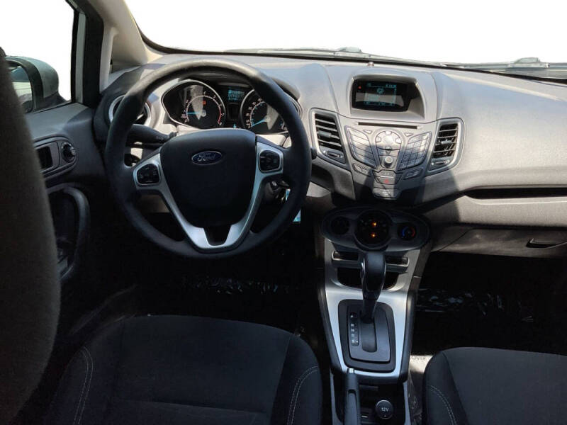 2017 Ford Fiesta SE
