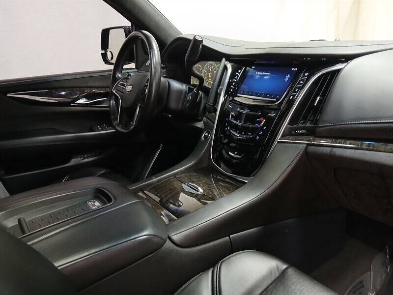 2015 Cadillac Escalade Platinum