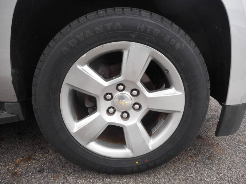 2016 Chevrolet Suburban LS