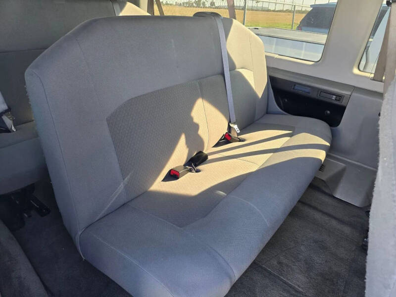 2013 Ford E-Series E-350 SD XLT