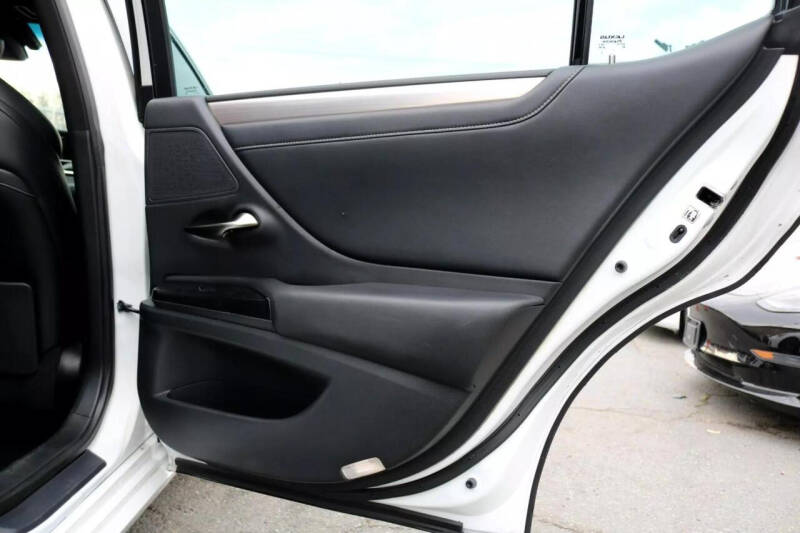 2019 Lexus ES 350 F SPORT