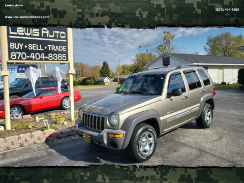 2004 Jeep Liberty for sale at Lewis Auto in Mountain Home AR