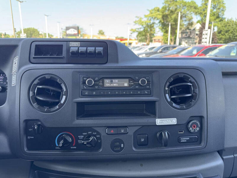 2022 Ford E-Series