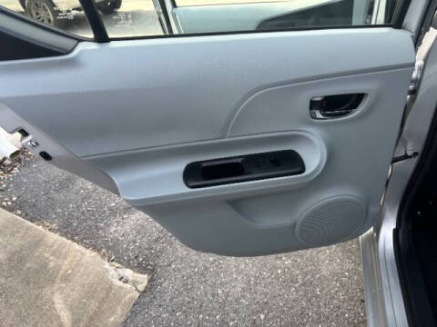 2014 Toyota Prius c Three