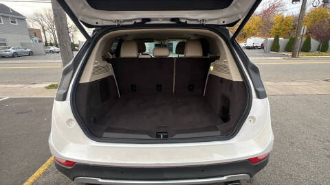 2017 Lincoln MKC Select