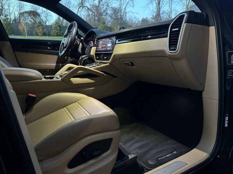 2023 Porsche Cayenne