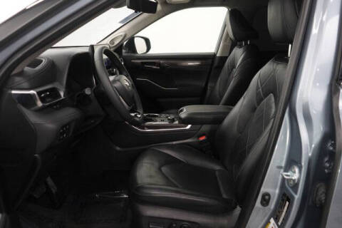 2024 Toyota Highlander Platinum