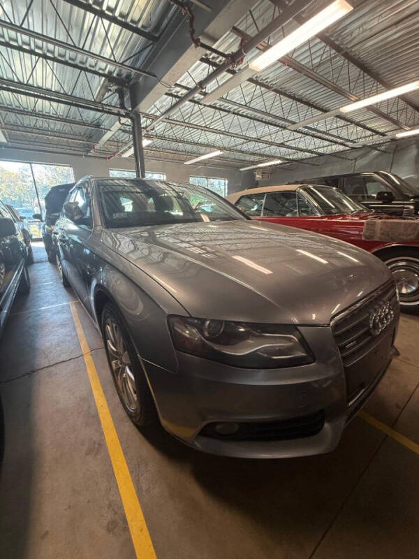 2010 Audi A4 Premium's photo