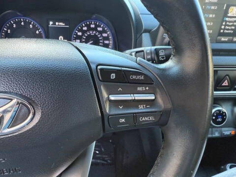 2020 Hyundai Kona SEL Plus