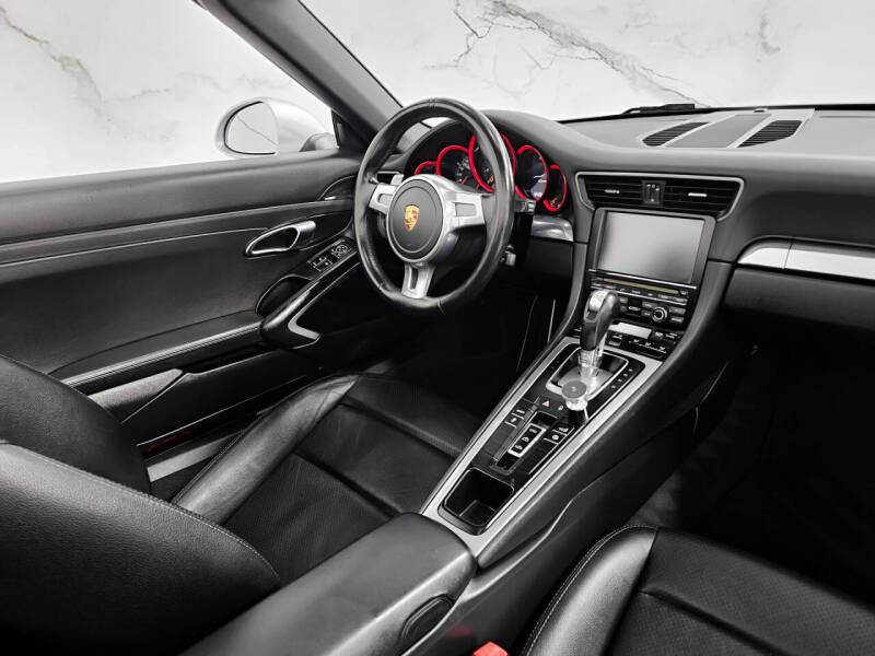 2016 Porsche 911 Carrera