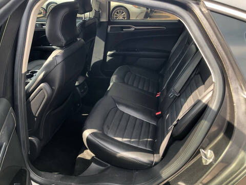 2016 Ford Fusion SE