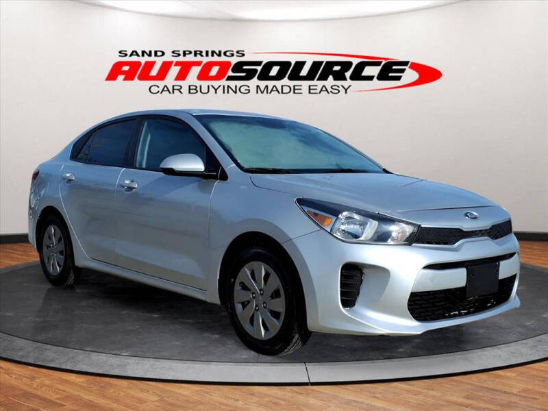 2019 Kia RIO S's photo