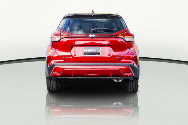 2023 Nissan Kicks SV