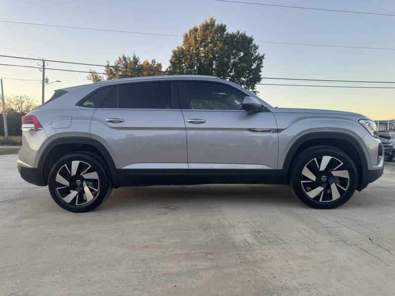 2024 Volkswagen Atlas Cross Sport SE