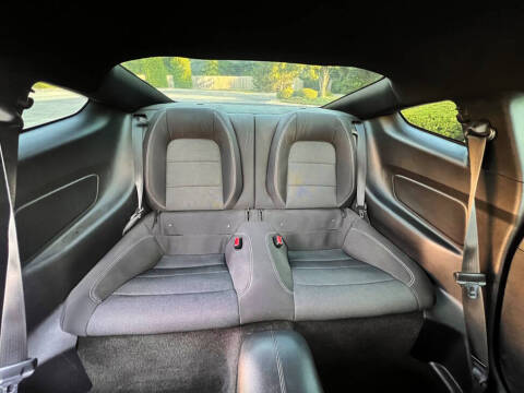 2015 Ford Mustang V6