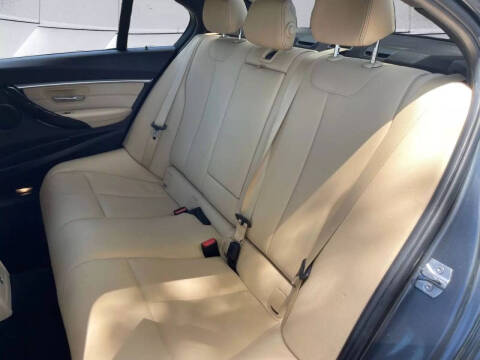 2017 BMW 3 Series 330i