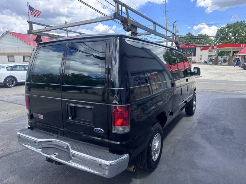 2013 Ford E-Series E-350 SD