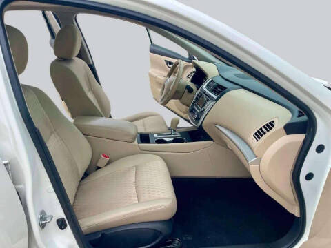 2016 Nissan Altima 2.5 SV