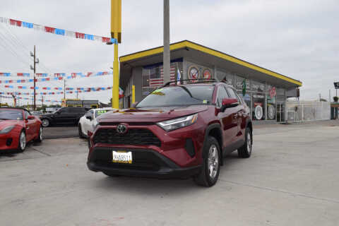 2023 Toyota RAV4 XLE