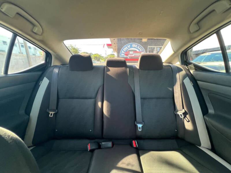 2021 Nissan Versa SV