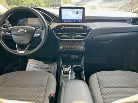 2020 Ford Escape SE