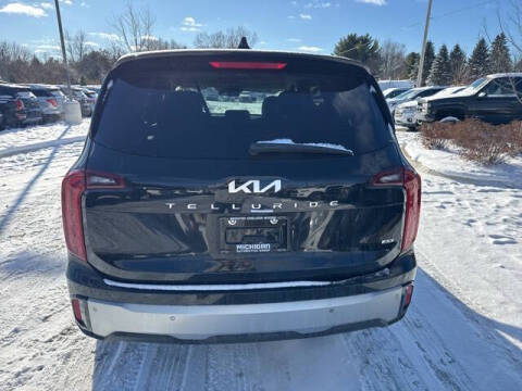 2023 Kia Telluride LX