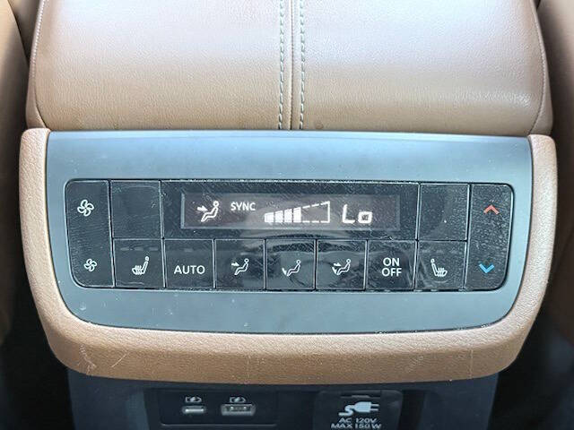 2022 Nissan Pathfinder Platinum