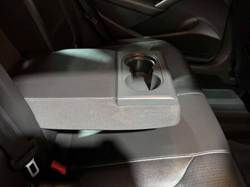 2015 Volkswagen Passat 1.8T SE