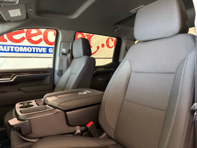 2026 GMC Sierra 1500 Elevation Standard