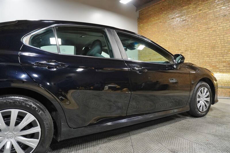 2018 Toyota Camry Hybrid LE