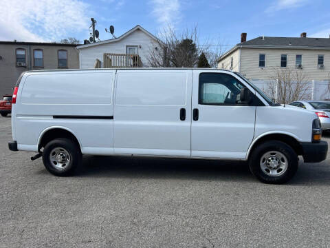 2023 Chevrolet Express 2500