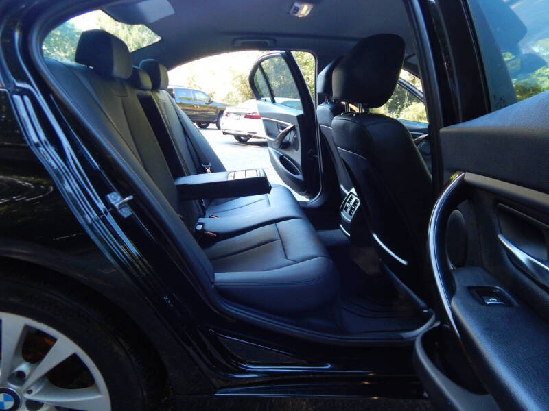 2018 BMW 3 Series 320i