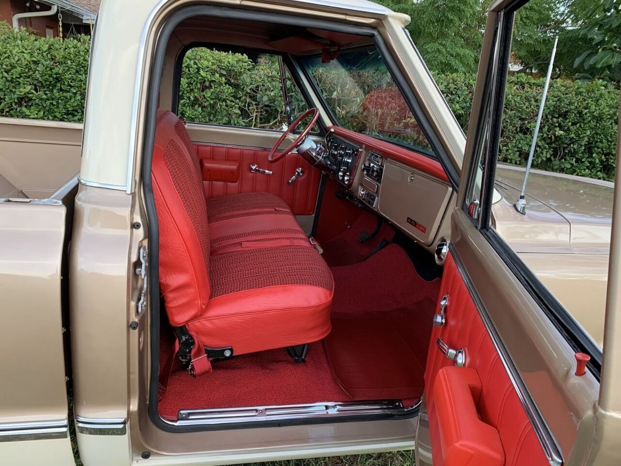 1968 Chevrolet C10 Pickup 35